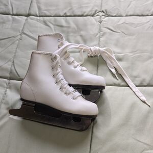 Source Unknown Kids White Ice Skates